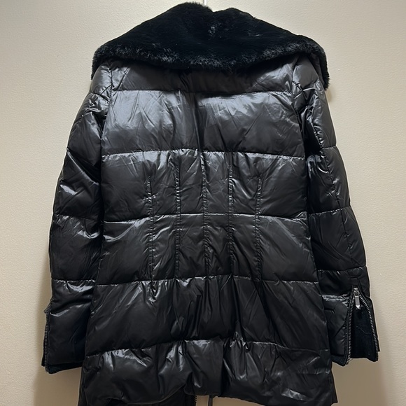 Winter Coat BCBGMAXAZRIA - Picture 4 of 5